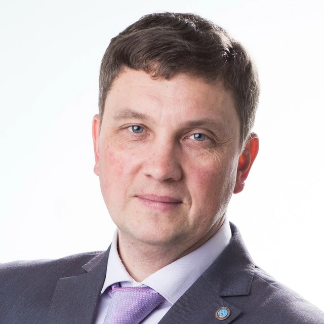 Эдуард Кондратьев